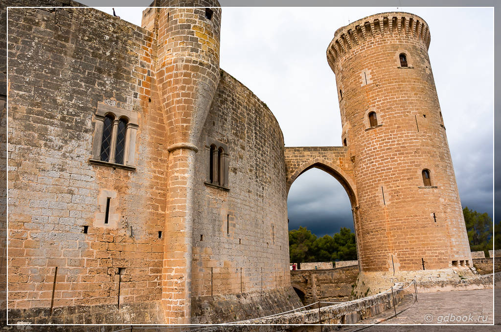 Замок Бельвер