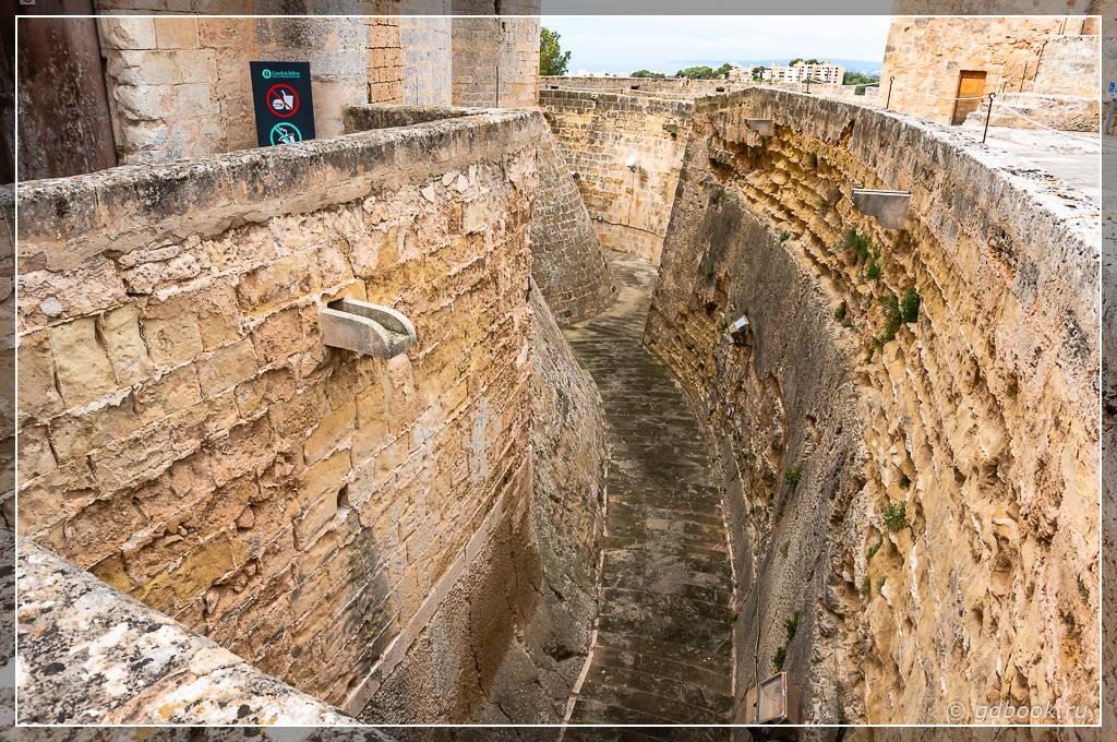 Замок Бельвер