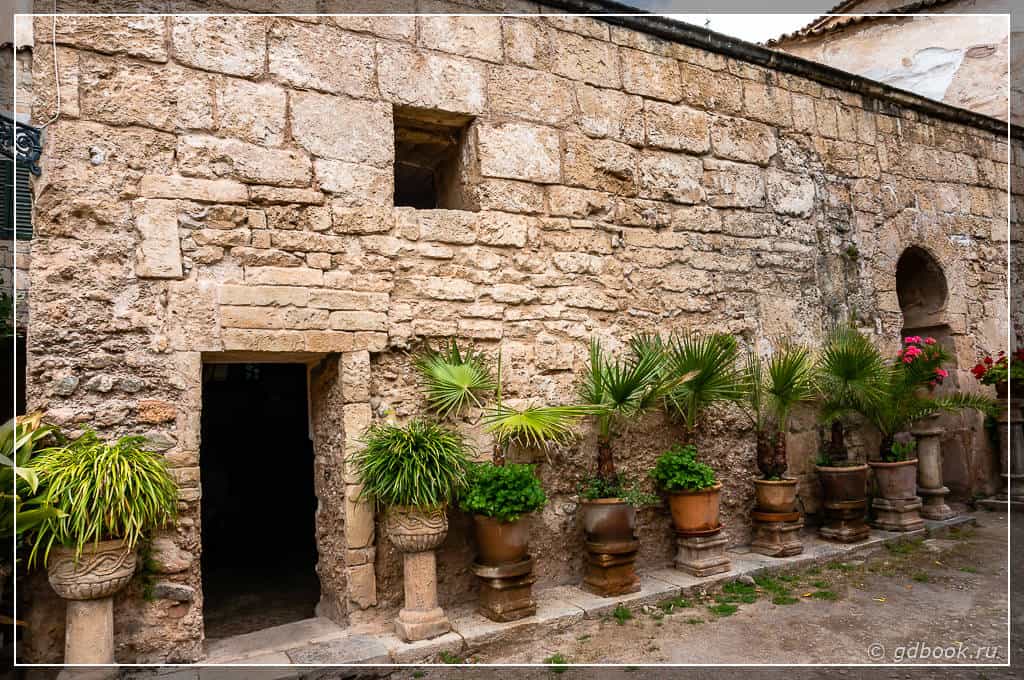 Арабские бани в Пальма де Майорка