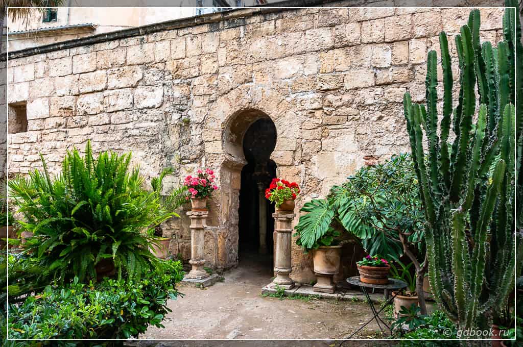 Арабские бани в Пальма де Майорка