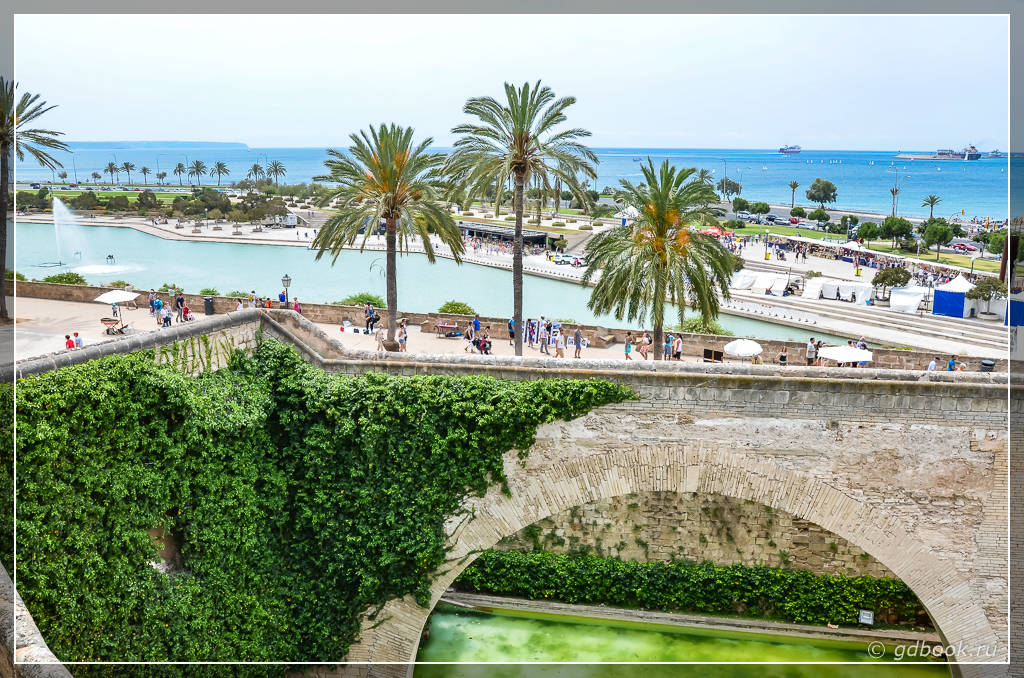 Королевский дворец Пальмы Альмудайна